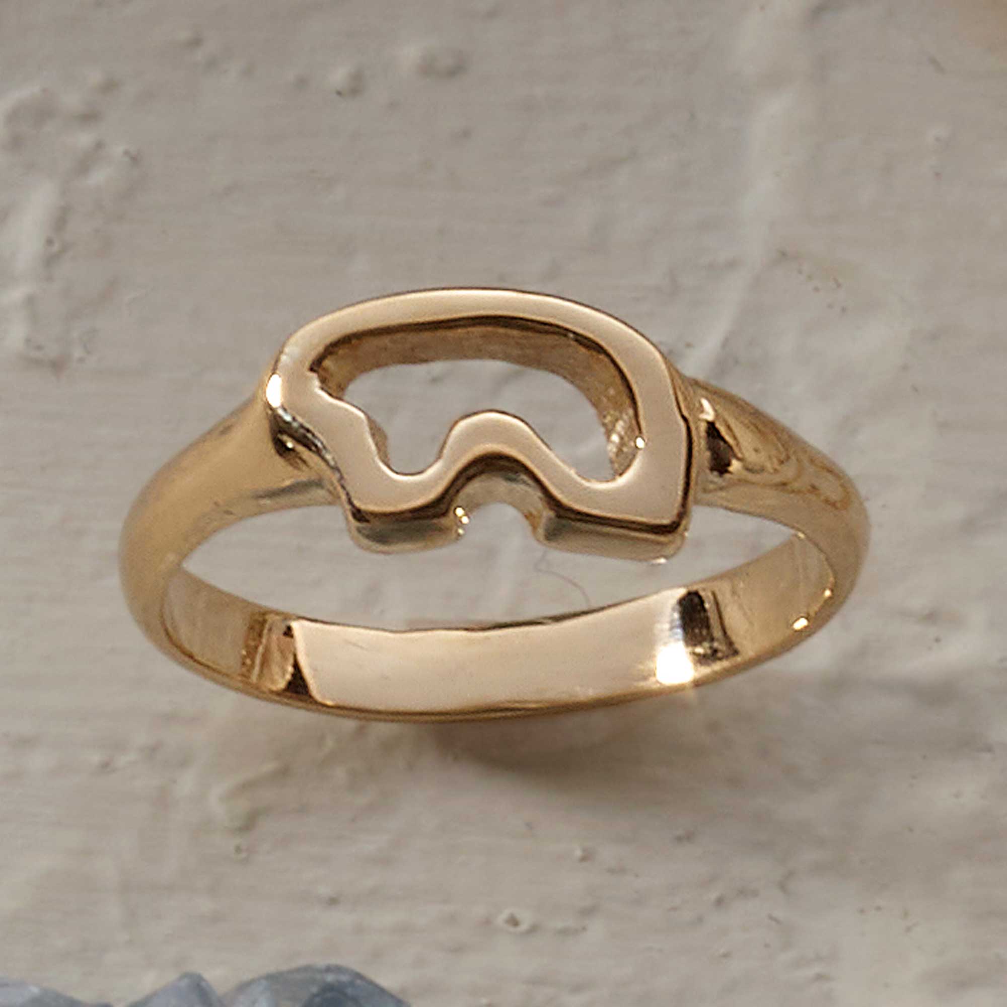 Dainty Silo Bear Ring – The Golden Bear