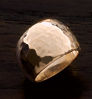 Hammered Dome Ring – The Golden Bear